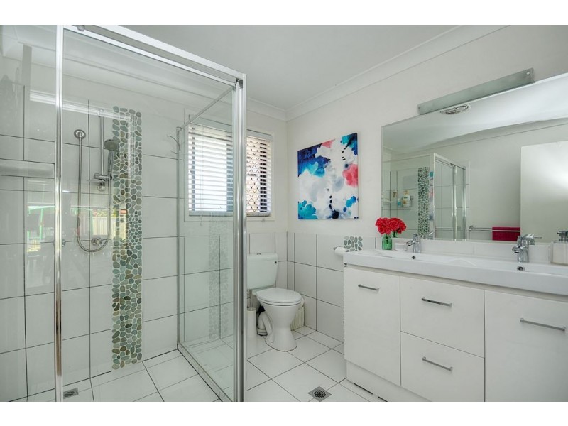 76 Barrier Reef Drive, Mermaid Waters QLD 4218