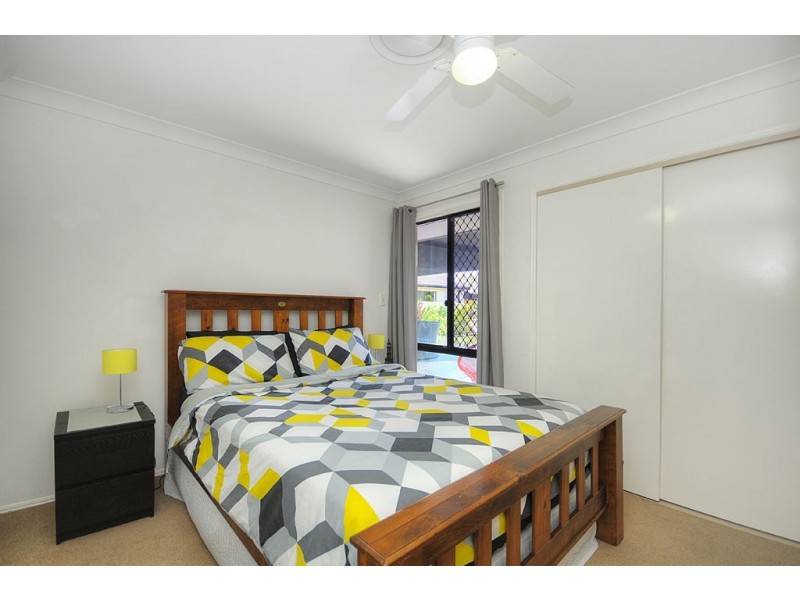 76 Barrier Reef Drive, Mermaid Waters QLD 4218