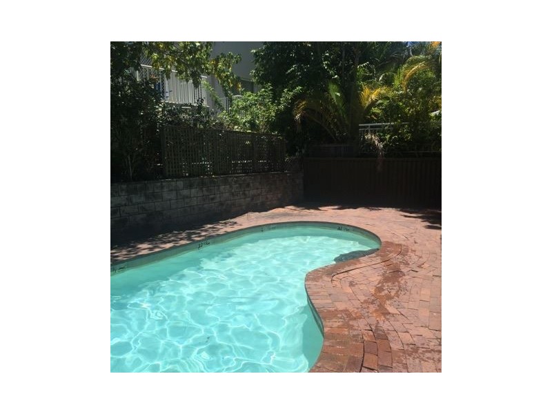 2/39 Chelsea Avenue, Broadbeach QLD 4218