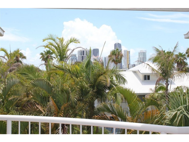 69/16 Crescent Avenue, Mermaid Beach QLD 4218