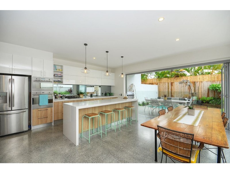 1/7 Ferny Fairway, Burleigh Heads QLD 4220