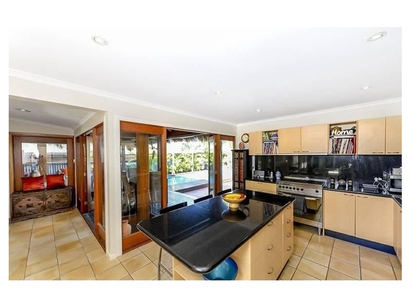 43 Savoy Drive, Broadbeach Waters QLD 4218