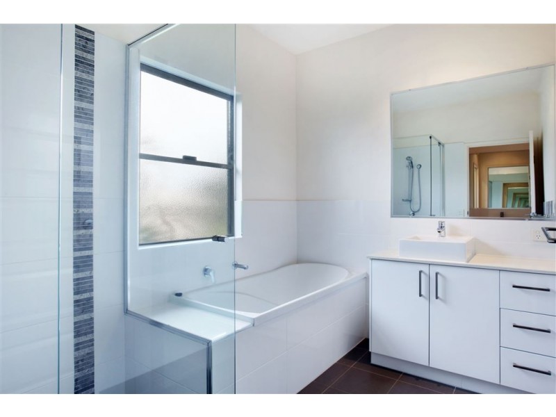 2/29 Worchester Terrace, Reedy Creek QLD 4227