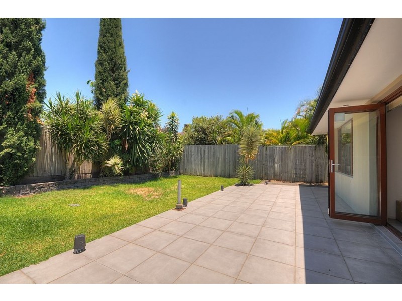 16 Sophie Avenue, Broadbeach Waters QLD 4218