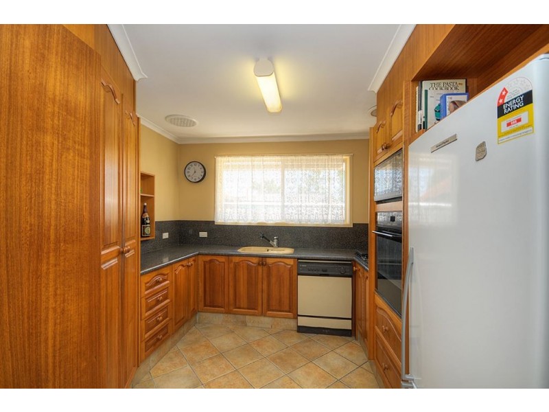 126 Sunshine Boulevard, Mermaid Waters QLD 4218