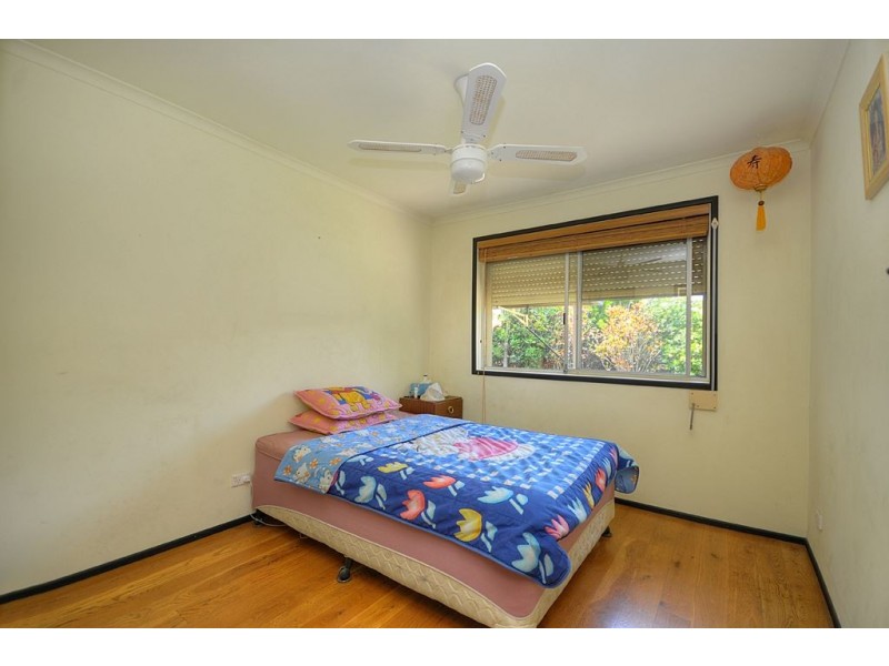 126 Sunshine Boulevard, Mermaid Waters QLD 4218