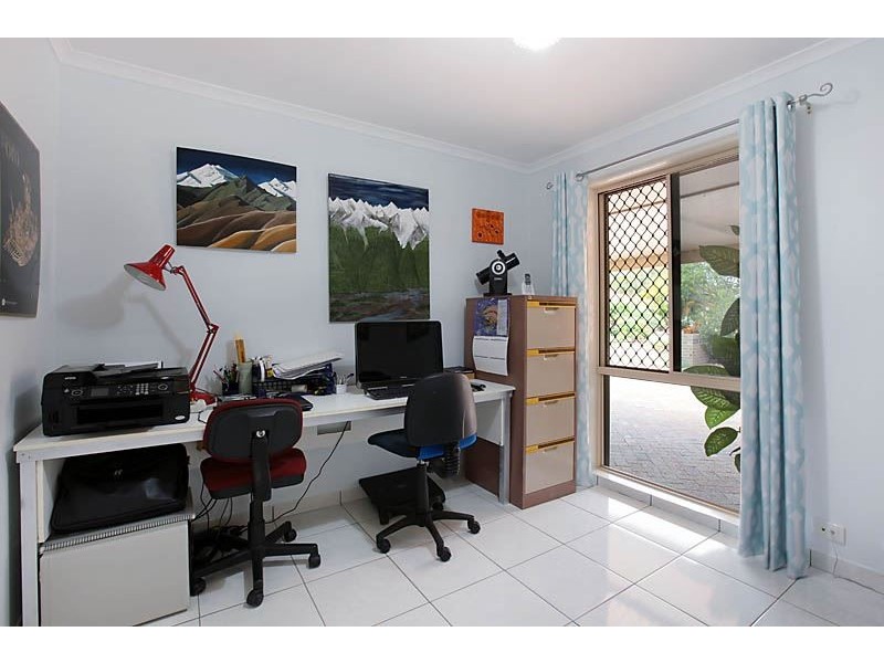 5 Rosanna Place, Robina QLD 4226