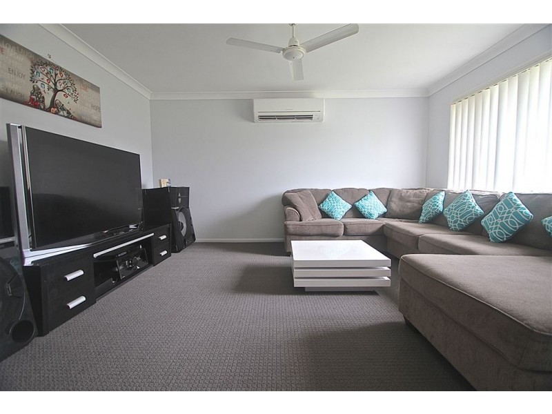 1 Kaizlee Crescent, Upper Coomera QLD 4209