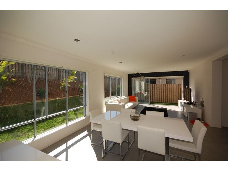 19 Barrington Street, Upper Coomera QLD 4209