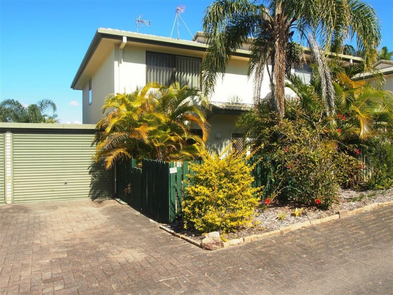 35/71 Olsen Avenue, Labrador QLD 4215