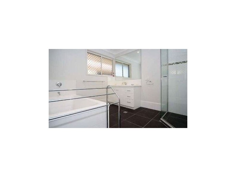 51 Sunshine Boulevard, Broadbeach Waters QLD 4218