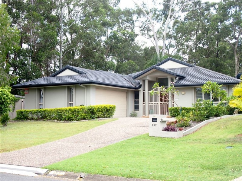 137 Camberwell Circuit, Robina QLD 4226
