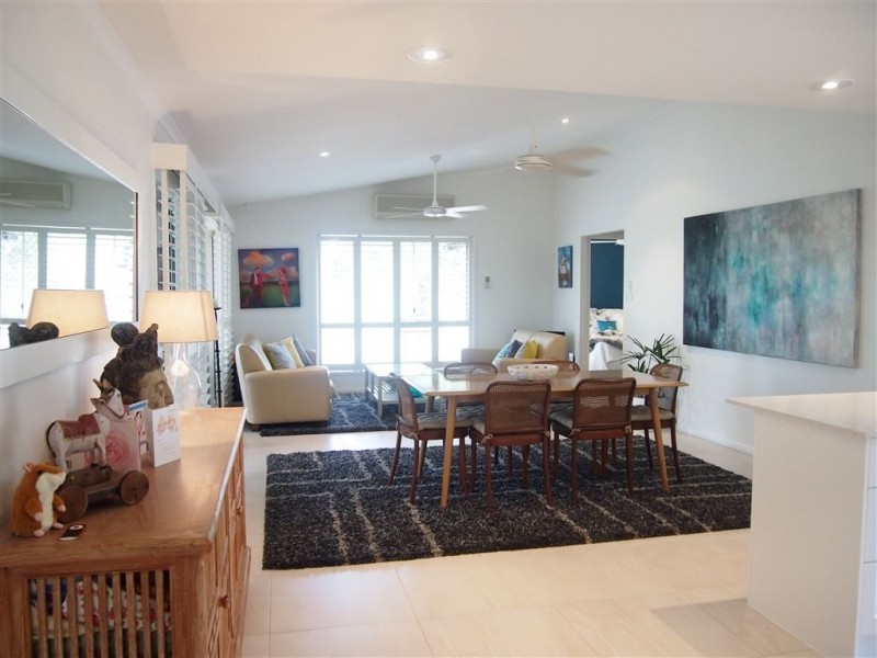 137 Camberwell Circuit, Robina QLD 4226