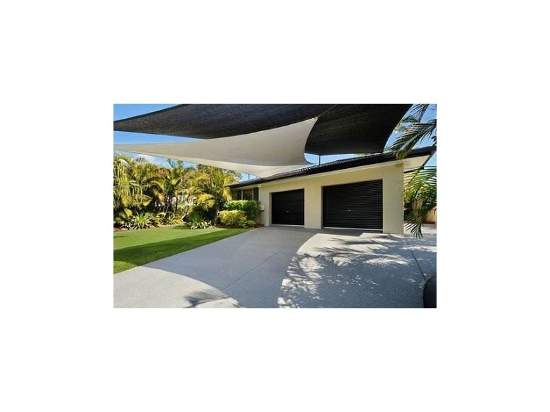 6 Helm Court, Mermaid Waters QLD 4218