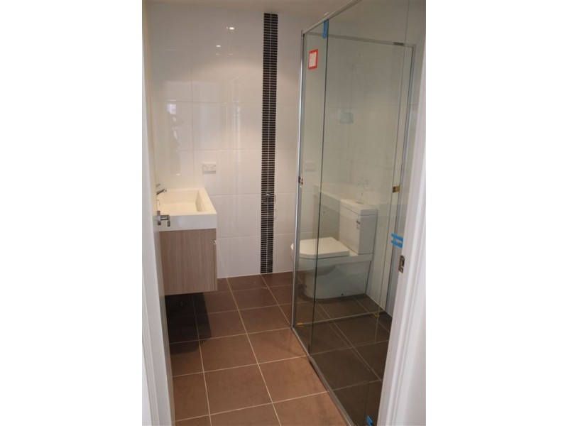 16 Pasadena Court, Broadbeach Waters QLD 4218