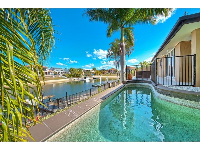 12 Cessnock Close, Mermaid Waters QLD 4218