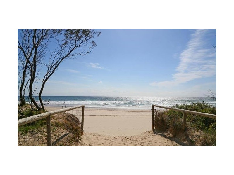 30 Surf Parade, Broadbeach QLD 4218