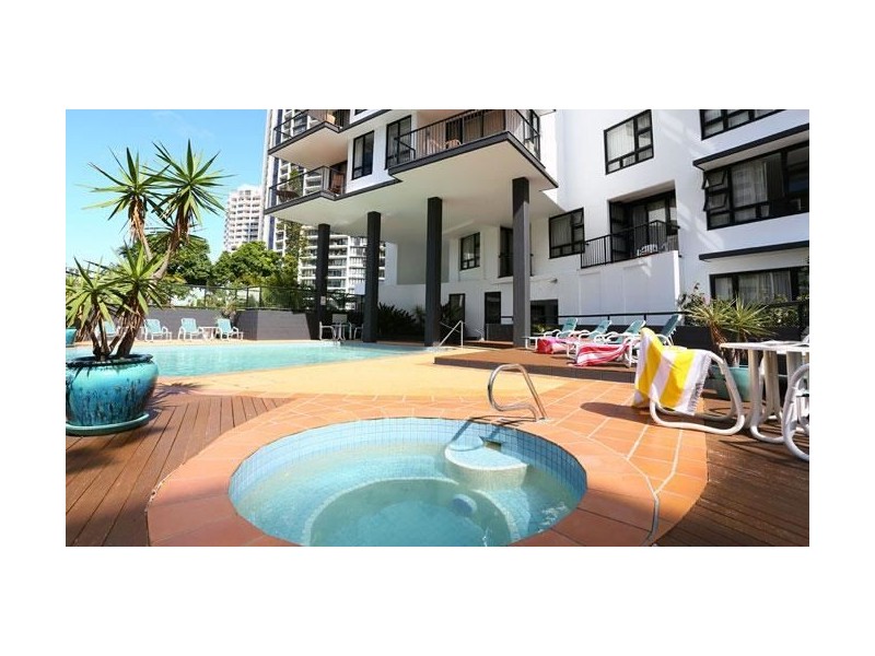 30 Surf Parade, Broadbeach QLD 4218