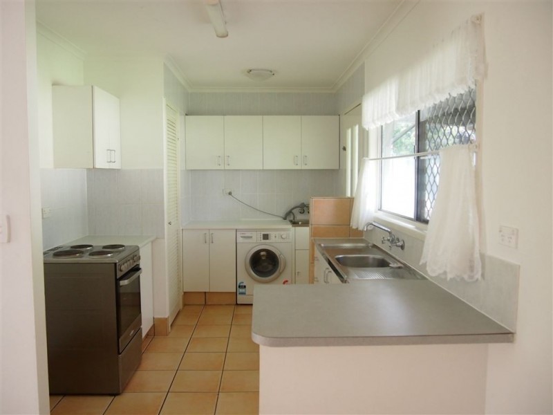 10 Camellia Avenue, Ashmore QLD 4214