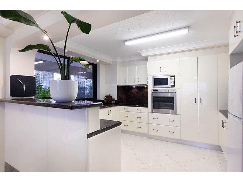 21/3645 Main Beach Parade, Main Beach QLD 4217