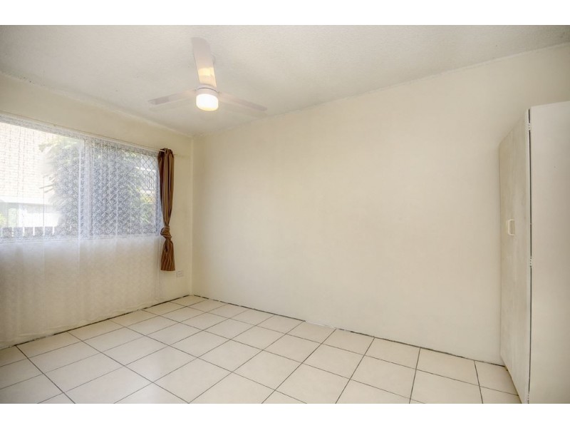 2/31 Frank Street, Labrador QLD 4215