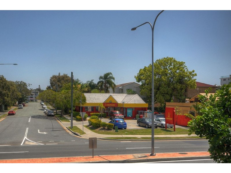 2/31 Frank Street, Labrador QLD 4215