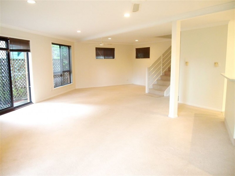 11/490 Nerang Road, Ashmore QLD 4214