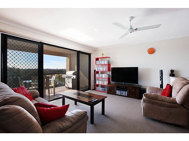 2/7 Tara Terrace, Carrara QLD 4211