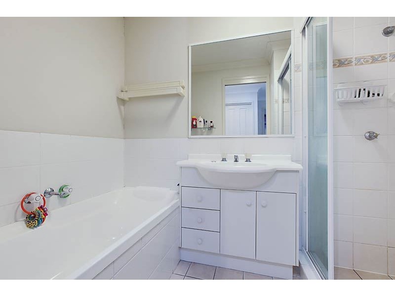 2/7 Tara Terrace, Carrara QLD 4211