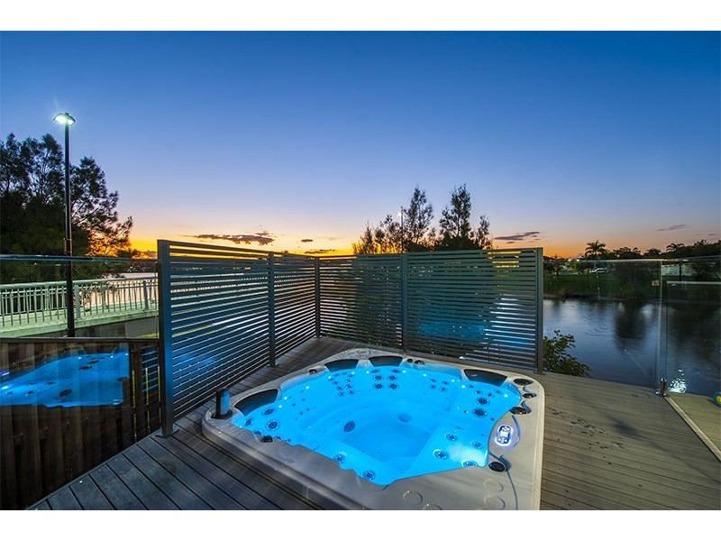 1/66 Galeen Drive, Burleigh Waters QLD 4220