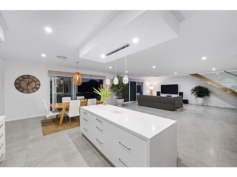 1/66 Galeen Drive, Burleigh Waters QLD 4220