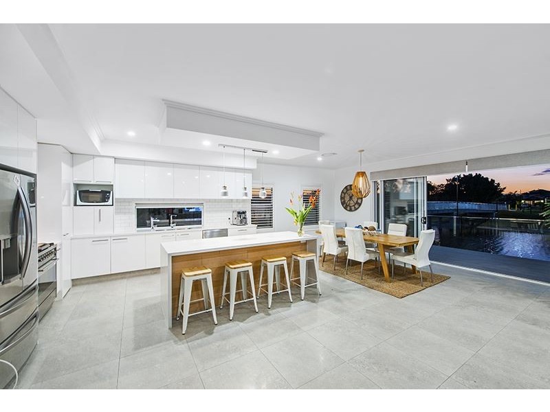 1/66 Galeen Drive, Burleigh Waters QLD 4220