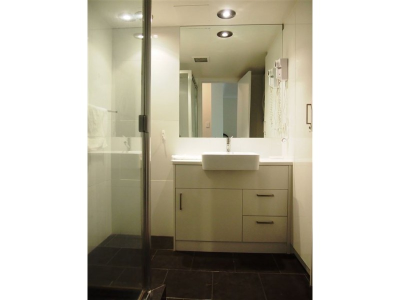 38/27 Peninsular Drive, Surfers Paradise QLD 4217