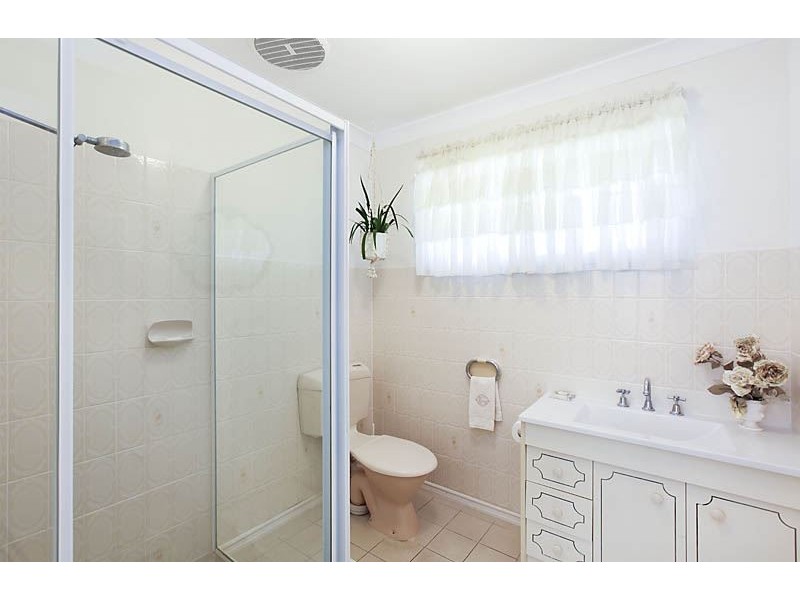 5 Cruiser Court, Mermaid Waters QLD 4218