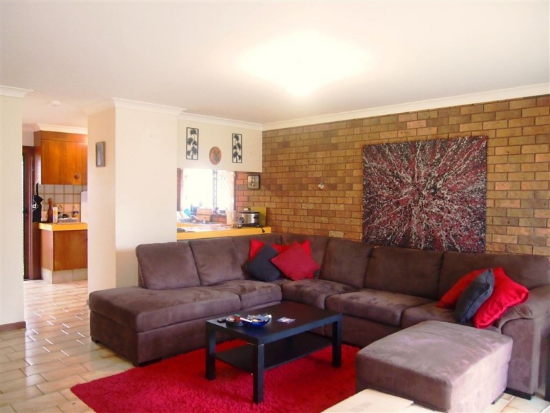 2/30 Binstead Drive, Southport QLD 4215