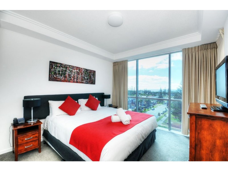 62/25 Surf Parade, Broadbeach QLD 4218
