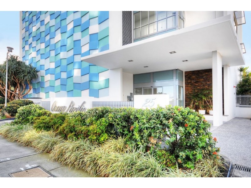 62/25 Surf Parade, Broadbeach QLD 4218