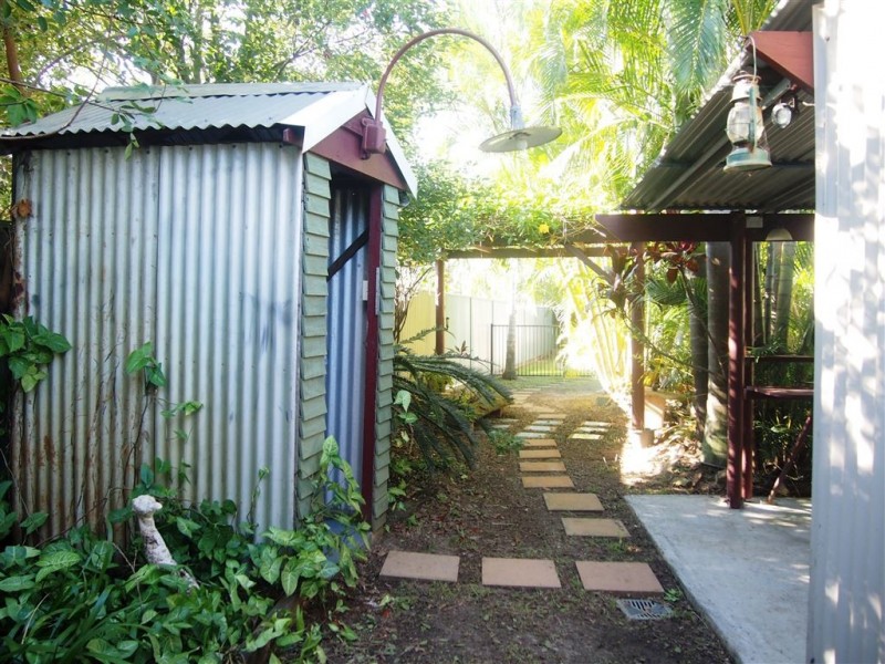 14 Koomooloo Court, Mermaid Waters QLD 4218
