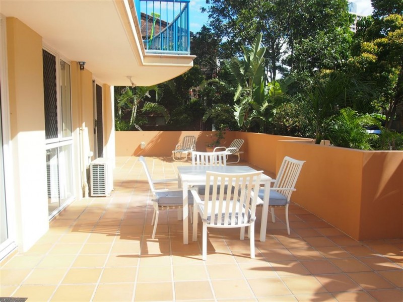 3/93 Old Burleigh Road, Broadbeach QLD 4218