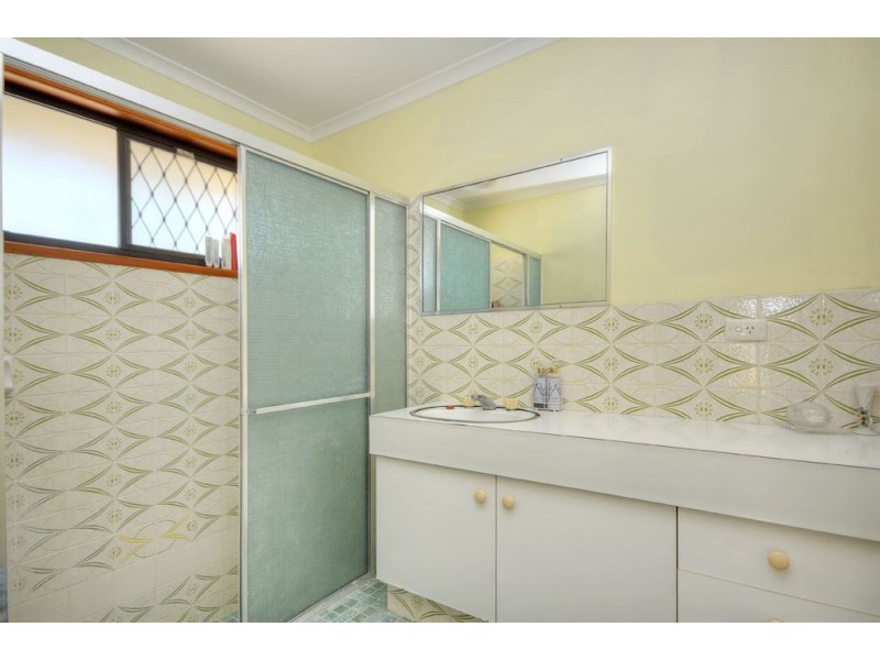 14 Jib Court, Mermaid Waters QLD 4218