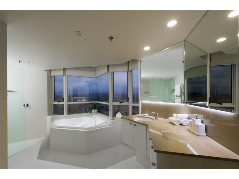 26E/3 Second Avenue, Burleigh Heads QLD 4220