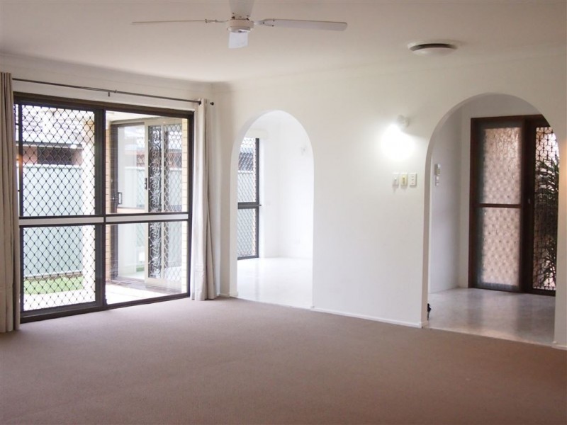 46 Campbell Street, Bundall QLD 4217