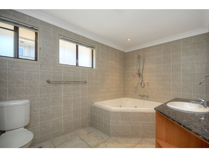 357 Benowa Road, Benowa Waters QLD 4217