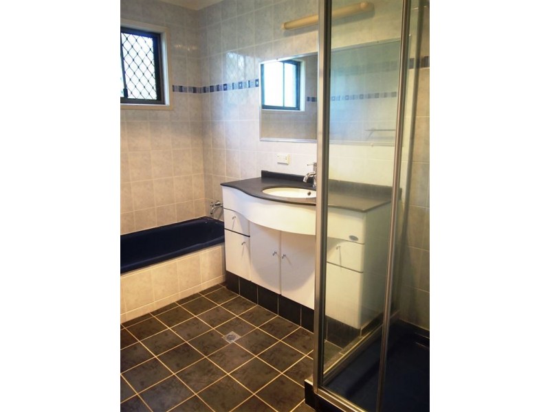 4 Ewan Court, Nerang QLD 4211