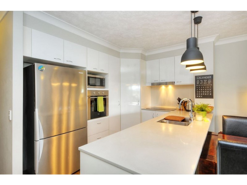 17/2491 Gold Coast Highway, Mermaid Beach QLD 4218