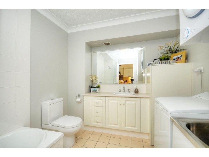 17/2491 Gold Coast Highway, Mermaid Beach QLD 4218