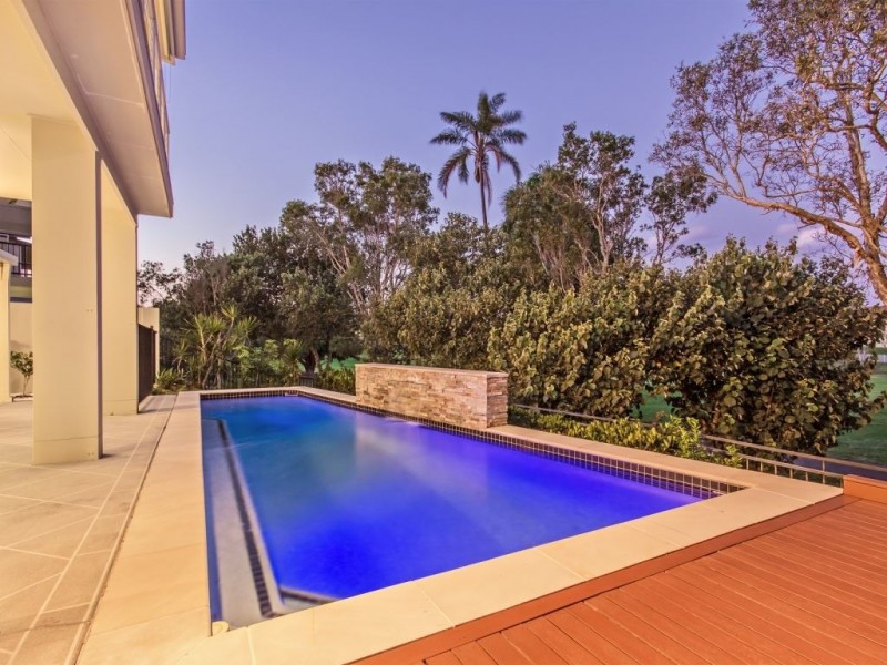 13/145 Palm Meadows Drive, Carrara QLD 4211
