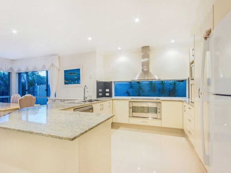 13/145 Palm Meadows Drive, Carrara QLD 4211