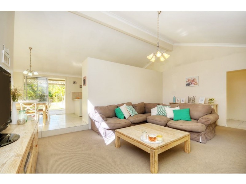 5 Chantilly Place, Robina QLD 4226