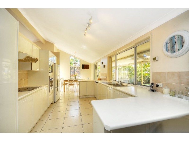 5 Chantilly Place, Robina QLD 4226